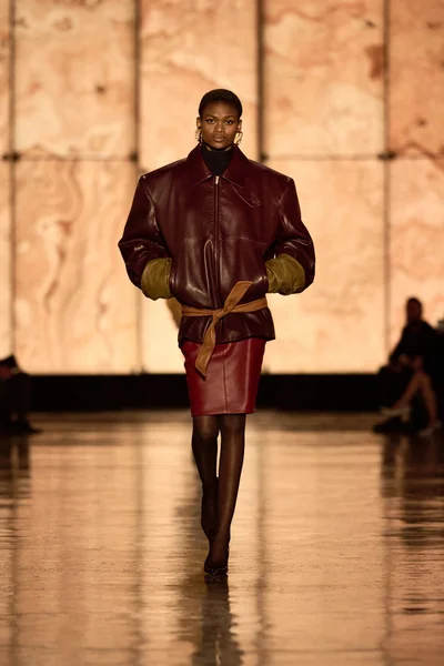 Look 31